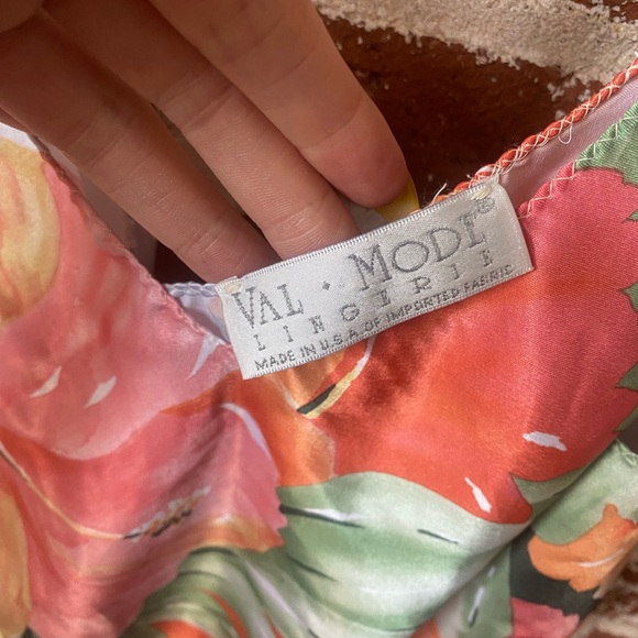 Vintage Val Mode Floral lingerie top - Picture 6 of 8